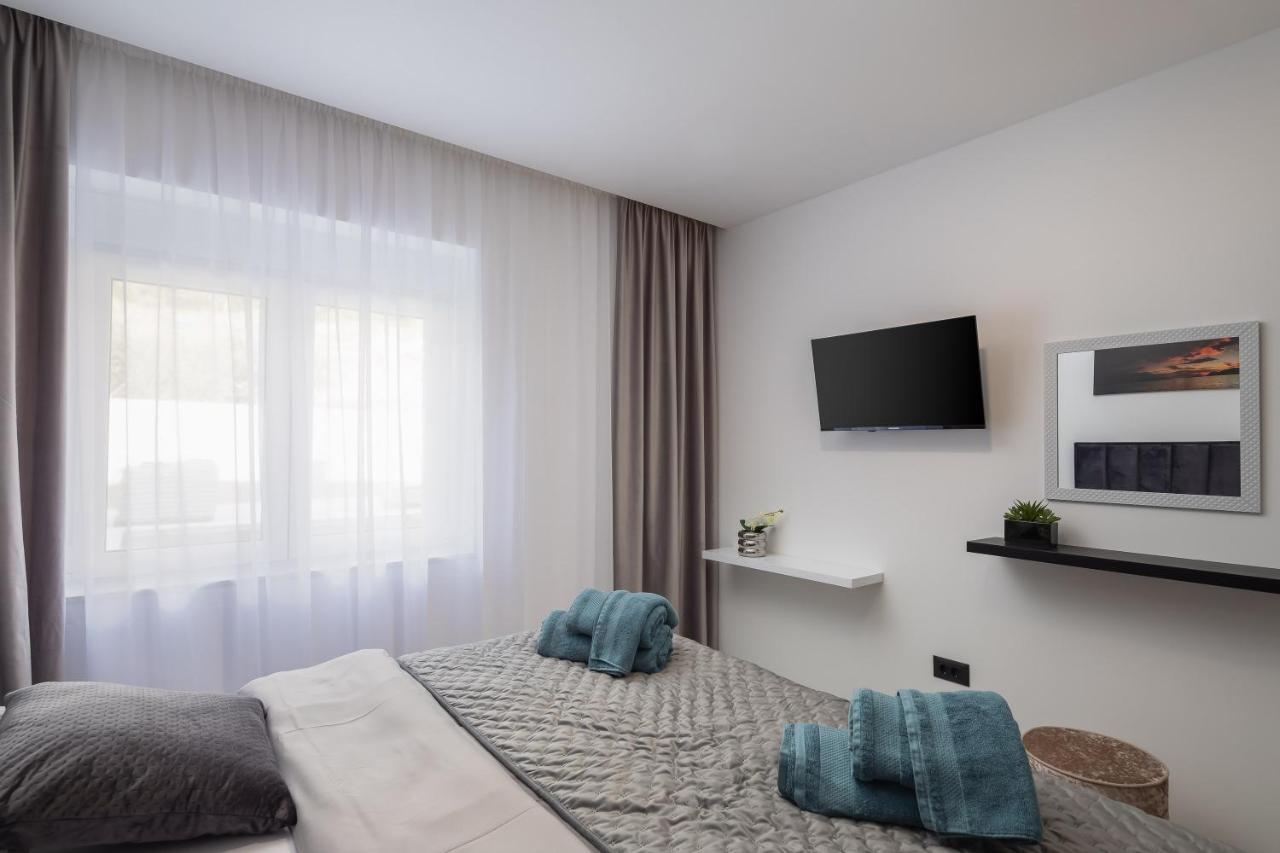 Luxury Apartment Lorena - Private Heated Pool - Jesenice  Ngoại thất bức ảnh