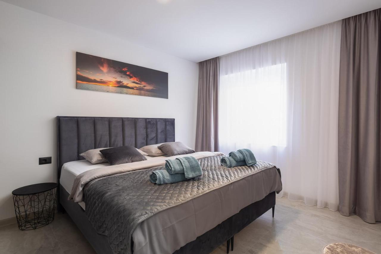 Luxury Apartment Lorena - Private Heated Pool - Jesenice  Ngoại thất bức ảnh