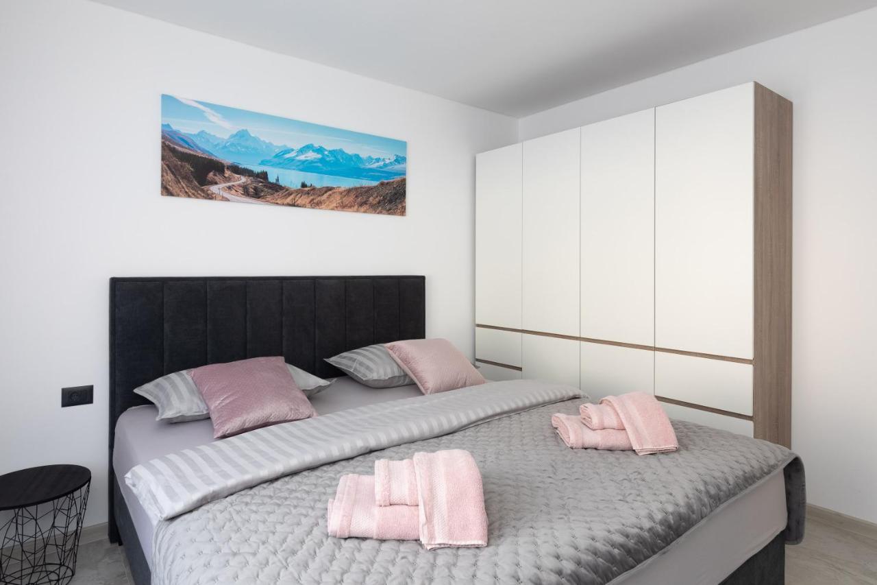 Luxury Apartment Lorena - Private Heated Pool - Jesenice  Ngoại thất bức ảnh