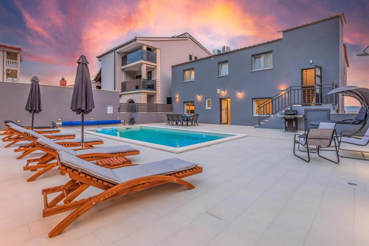Luxury Apartment Lorena - Private Heated Pool - Jesenice  Ngoại thất bức ảnh