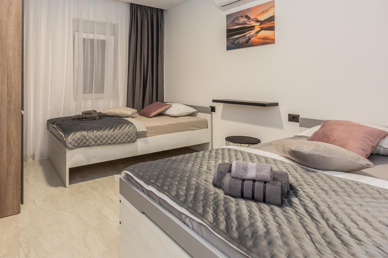 Luxury Apartment Lorena - Private Heated Pool - Jesenice  Ngoại thất bức ảnh